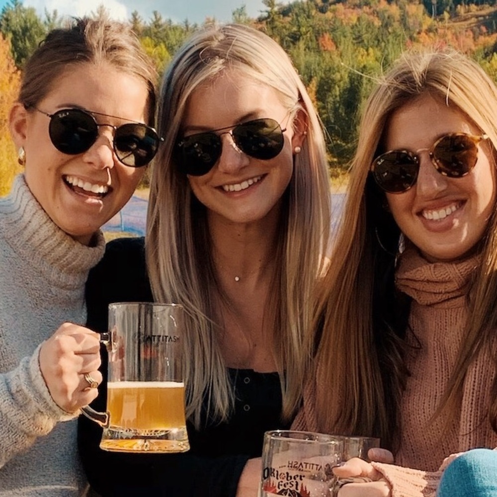 Meet your Posher, Leigh